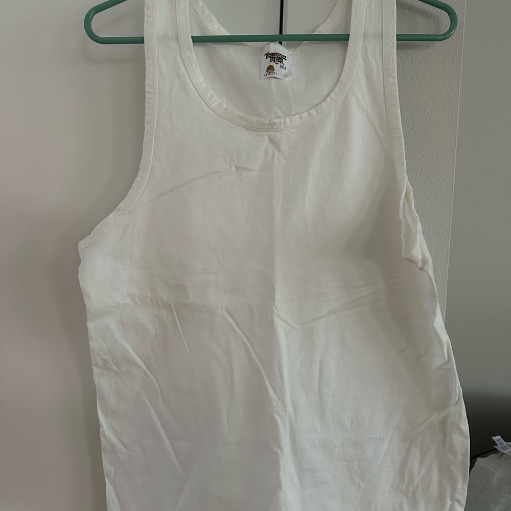 VINTAGE Tennessee River White Sleeveless Top